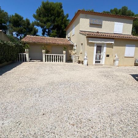 Suite Spa Acces Autonome Beaucaire  Dış mekan fotoğraf